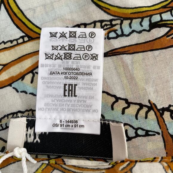 Last 2‼️NWT Tory Burch Women's Climbing Palms Square Scarf 144936 - Picture 8 of 9